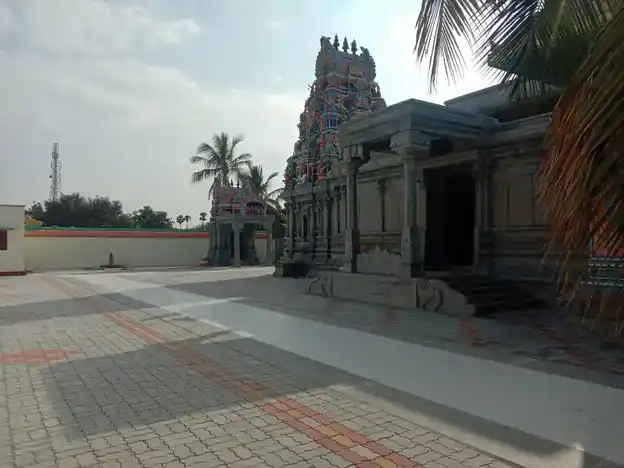Arulmigu Sellandiyamman Temple, Ariyur - 639111 அருள்மிகு செல்லாண்டி அம்மன் திருக்கோயில், அரவக்குறிச்சி - 639111, Karur - Ancient Temple Architecture and History Image 2