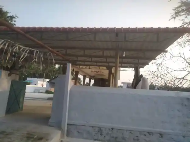 Arulmigu Sellandiyamman Temple, Avalpundurai - 638115 Temple