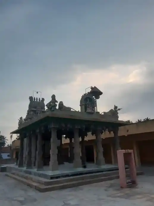 Arulmigu Sellandiyamman Temple, Chinnapuliyur, Bhavani - 638316 அருள்மிகு செல்லாண்டியம்மன் திருக்கோயில், Chinnapuliyur, Bhavani - 638316, Erode - Ancient Temple Architecture and History Image 2