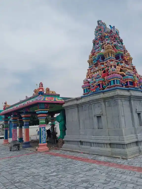 Arulmigu Sellandiyamman Temple, Enunganoor - 639205 அருள்மிகு செல்லாண்டியம்மன் திருக்கோயில், Enunganoor - 639205, Karur - Ancient Temple Architecture and History Image 4