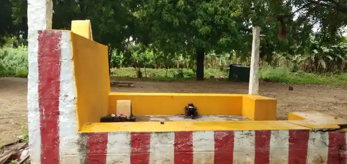 Arulmigu Sellandiyamman Temple, Mayiladi - 639120 அருள்மிகு செல்லாண்டியம்மன் திருக்கோயில், Mayiladi - 639120, Karur - Ancient Temple Architecture and History Image 2