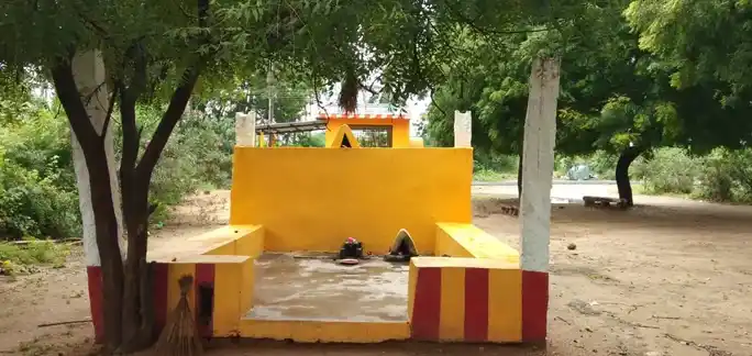 Arulmigu Sellandiyamman Temple, Mayiladi - 639120 அருள்மிகு செல்லாண்டியம்மன் திருக்கோயில், Mayiladi - 639120, Karur - Ancient Temple Architecture and History Image 3