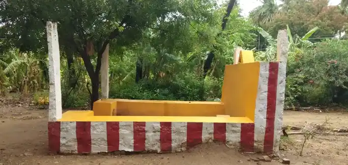 Arulmigu Sellandiyamman Temple, Mayiladi - 639120 அருள்மிகு செல்லாண்டியம்மன் திருக்கோயில், Mayiladi - 639120, Karur - Ancient Temple Architecture and History Image 4