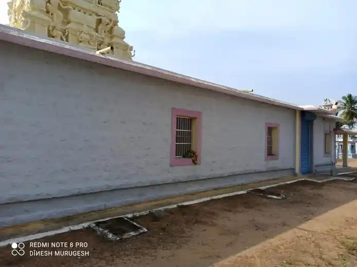 Arulmigu Sellandiyamman Temple, Palaiyakalaiyanoor, Palayakalayanor - 638402 Temple