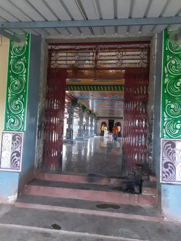 Arulmigu Sellandiyamman Temple, Pillathurai - 621214 அருள்மிகு பிடாரி செல்லாண்டியம்மன் திருக்கோயில், பிள்ளாத்துரை - 621214, Thiruchirappalli - Ancient Temple Architecture and History Image 3