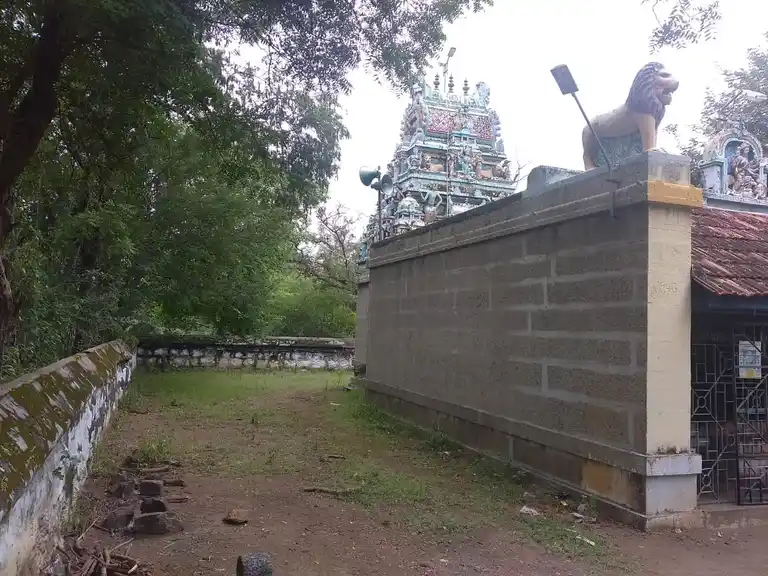 Arulmigu Sellandiyamman Temple, Potty Reddypatti - 637013 அருள்மிகு மாரியம்மன் திருக்கோயில், Potty Reddypatti - 637013, Namakkal - Ancient Temple Architecture and History Image 4
