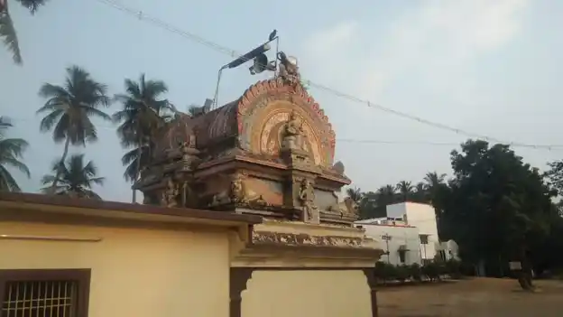 Arulmigu Sellandiyamman Temple, Punjai Edaiyar Melmugam - 637182 அருள்மிகு செல்லாண்டியம்மன் திருக்கோயில், புஞ்சை இடையர் மேல்முகம் - 637182, Namakkal - Ancient Temple Architecture and History Image 6