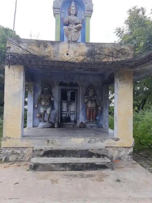 Arulmigu Sellandiyamman Temple, Vazhaiyeduppu - 621205 அருள்மிகு பிடாரி செல்லாண்டியம்மன் திருக்கோயில், வளையெடுப்பு - 621205, Thiruchirappalli - Ancient Temple Architecture and History Image 5