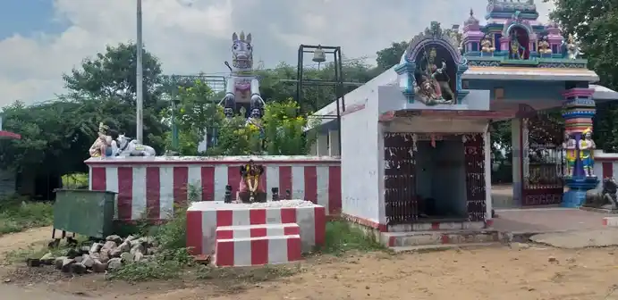 Arulmigu Sellanga Karuppasamy Temple, Pasukaranpatti - 625532 அருள்மிகு செலங்கருப்பசாமி திருக்கோயில், Pasukaranpatti - 625532, Madurai - Ancient Temple Architecture and History Image 4