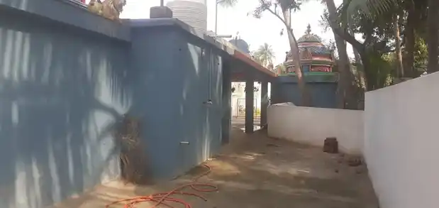 Arulmigu Selli Amman Temple, Nadukaveri, Nadukaveri - 613101 அருள்மிகு செல்லியம்மன் மற்றும் அரவமடக்கியம்மன் திருக்கோயில், Nadukaveri, Nadukaveri - 613101, Thanjavur - Ancient Temple Architecture and History Image 3