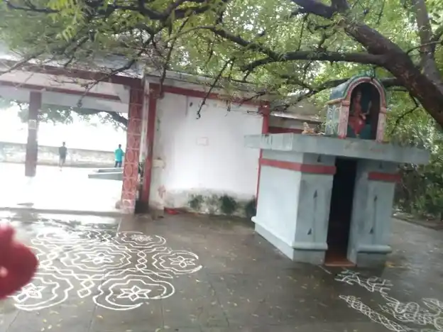 Arulmigu Selliamman Gangaiamman Mariamman Thanthondriamman Manthaiveliamman Kanniyamman Temple, Uthiramerur, Uthiramerur - 603406