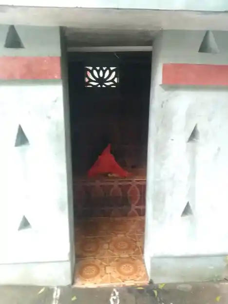 Arulmigu Selliamman Gangaiamman Mariamman Thanthondriamman Manthaiveliamman Kanniyamman Temple, Uthiramerur, Uthiramerur - 603406 அருள்மிகு கெங்கையம்மன் திருக்கோயில், உத்திரமேரூர் - 603406, Kancheepuram - Ancient Temple Architecture and History Image 4