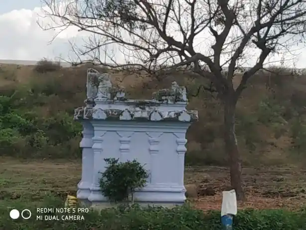 Arulmigu Selliamman Mariamman Pattalamman Temple, Anasagaram - 636704 அருள்மிகு செல்லியம்மன் , மாரியம்மன், பட்டாளம்மன், திருக்கோயில், Anasagaram - 636704, Dharmapuri - Ancient Temple Architecture and History Image 5