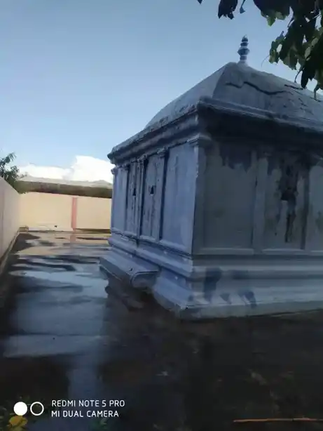 Arulmigu Selliamman Mariamman Pattalamman Temple, Anasagaram - 636704 அருள்மிகு செல்லியம்மன் , மாரியம்மன், பட்டாளம்மன், திருக்கோயில், Anasagaram - 636704, Dharmapuri - Ancient Temple Architecture and History Image 11