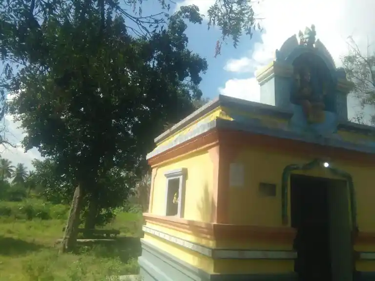 Arulmigu Selliamman Temple, Maruthepalli - 635108 அருள்மிகு செல்லியம்மன் திருக்கோயில், மருதேப்பள்ளி - 635108, Krishnagiri - Ancient Temple Architecture and History Image 2