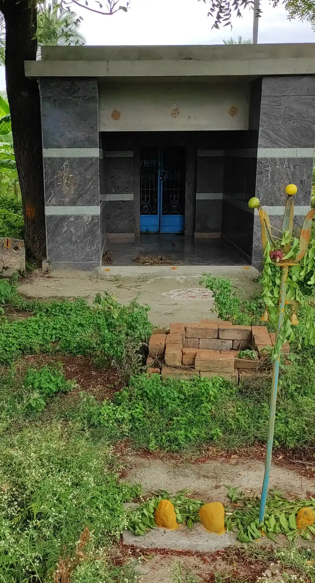 Arulmigu Selliamman Temple, Vennampalli - 635108 அருள்மிகு செல்லியம்மாள் கோயில், வெண்ணம்பள்ளி - 635108, Krishnagiri - Ancient Temple Architecture and History Image 3