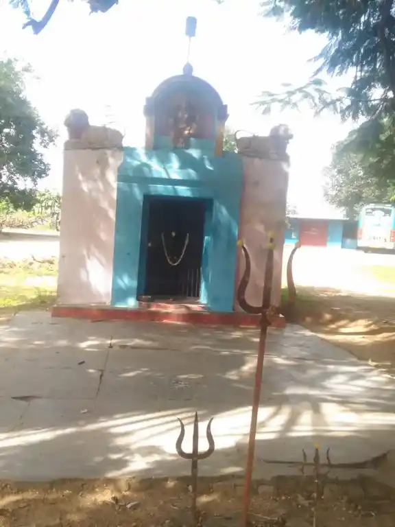 Arulmigu Selliyamman And Vediyappan Temple, Taluk Office Oppsite, Jambukuttappatti - 635206 Temple