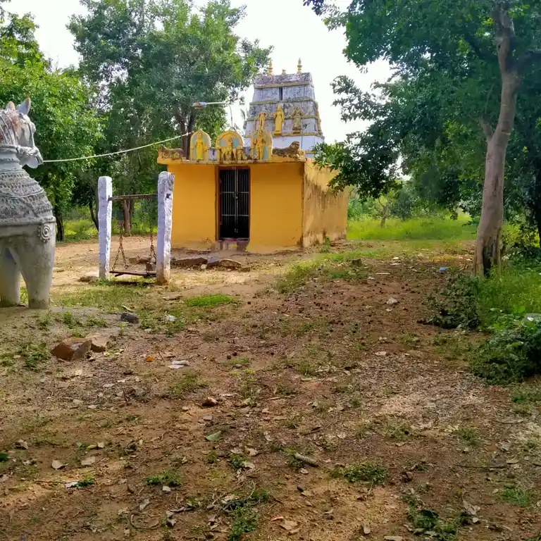 Arulmigu Selliyamman Karuppanar Temple, Periya Krishnapuram - 636115 அருள்மிகு செல்லியம்மன் கருப்பனார் திருக்கோயில், Periya Krishnapuram - 636115, Salem - Ancient Temple Architecture and History Image 3