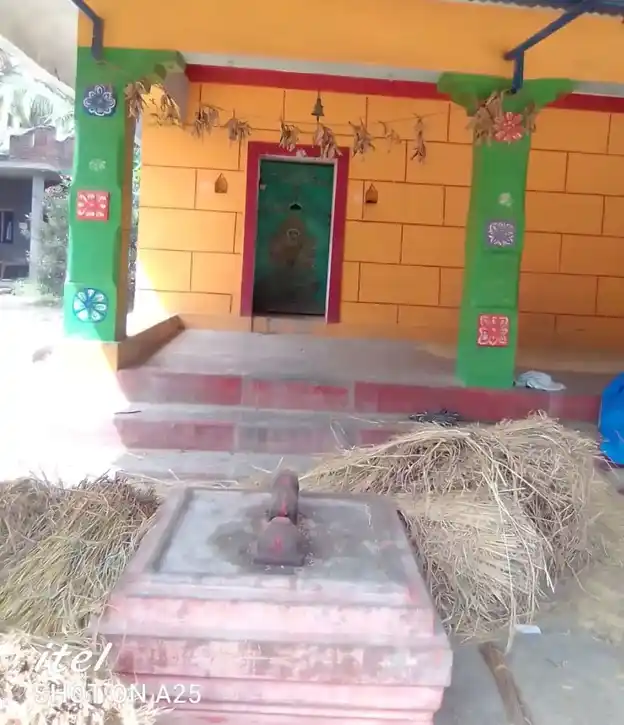 Arulmigu Selliyamman Temple, Avathavaadi - 635204 Temple