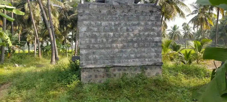 Arulmigu Selliyamman Temple, Bandharahalli - 635206 அருள்மிகு செல்லியம்மன் திருக்கோயில், பந்தரஹள்ளி - 635206, Krishnagiri - Ancient Temple Architecture and History Image 2