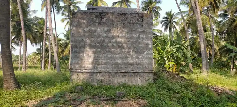 Arulmigu Selliyamman Temple, Bandharahalli - 635206 அருள்மிகு செல்லியம்மன் திருக்கோயில், பந்தரஹள்ளி - 635206, Krishnagiri - Ancient Temple Architecture and History Image 4