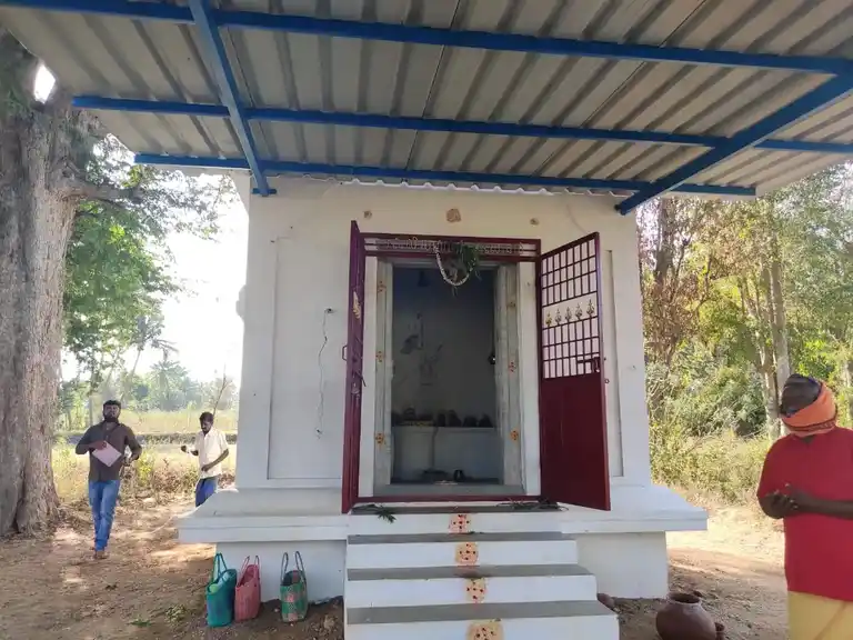 Arulmigu Selliyamman Temple, Ettikkal Agaram, Alappati - 635122 Temple