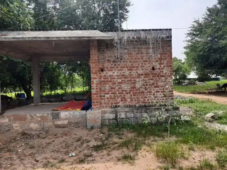 Arulmigu Selliyamman Temple, Jakkasamudram - 635805 அருள்மிகு செல்லியம்மன் திருக்கோயில், Jakkasamudram - 635805, Dharmapuri - Ancient Temple Architecture and History Image 2