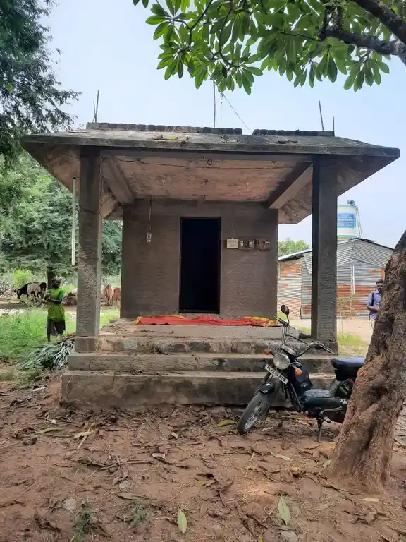Arulmigu Selliyamman Temple, Jakkasamudram - 635805 அருள்மிகு செல்லியம்மன் திருக்கோயில், Jakkasamudram - 635805, Dharmapuri - Ancient Temple Architecture and History Image 3