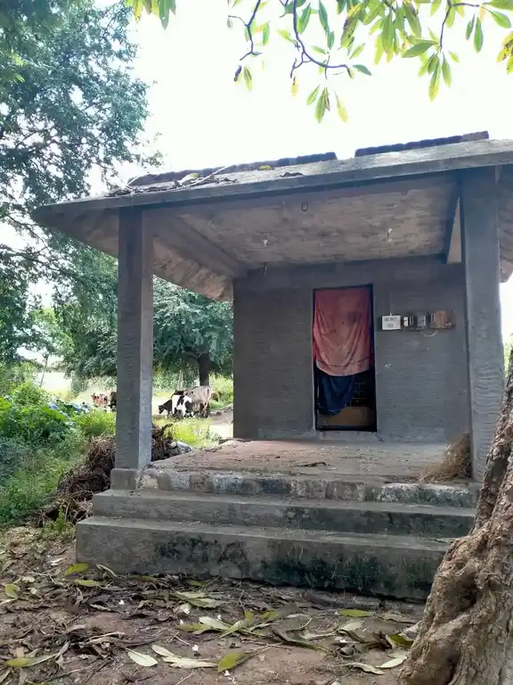 Arulmigu Selliyamman Temple, Jakkasamudram - 635805 அருள்மிகு செல்லியம்மன் திருக்கோயில், Jakkasamudram - 635805, Dharmapuri - Ancient Temple Architecture and History Image 4