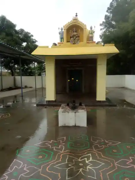 Arulmigu Selliyamman Temple, Kurumpatti, Parayapatti - 635305 அருள்மிகு செல்லியம்மன் திருக்கோயில், போளையம்பள்ளி, போளையம்பள்ளி - 635305, Dharmapuri - Ancient Temple Architecture and History Image 4