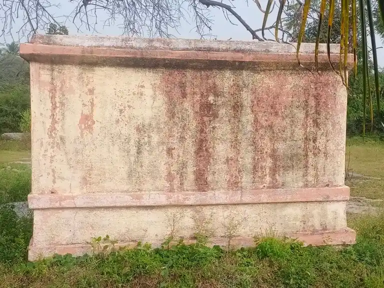 Arulmigu Selliyamman Temple, Madarahalli - 635203 அருள்மிகு செல்லியம்மன் திருக்கோயில், மாடரஹள்ளி - 635203, Krishnagiri - Ancient Temple Architecture and History Image 3