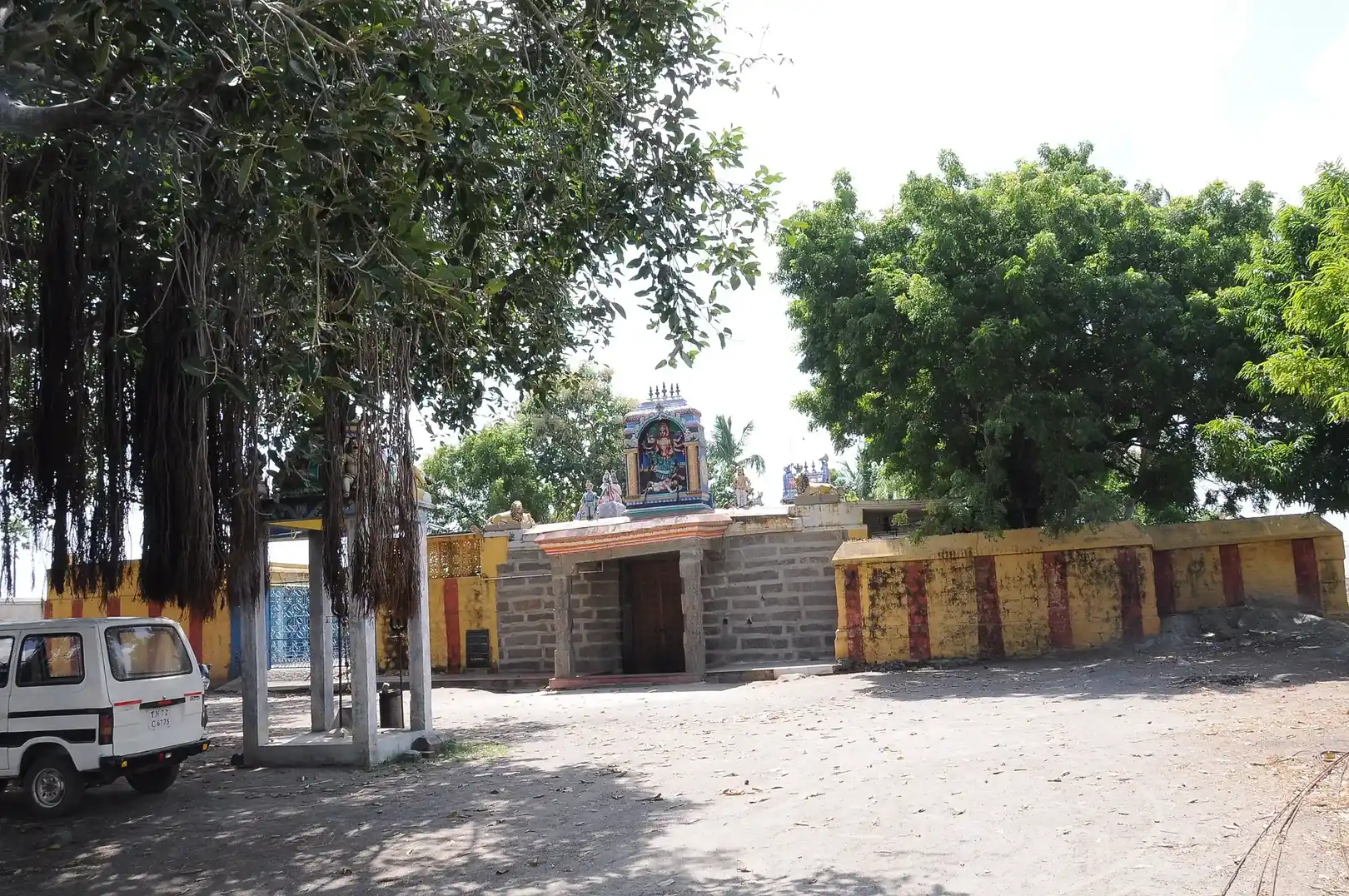 Arulmigu Selliyamman Temple, Oothadur, Oottathur - 621109 Temple