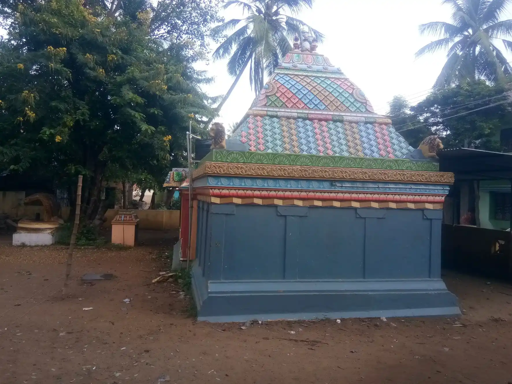 Arulmigu Selliyamman Temple, Papanasam - 614205 அருள்மிகு செல்லியம்மன் திருக்கோயில், Papanasam - 614205, Thanjavur - Ancient Temple Architecture and History Image 4