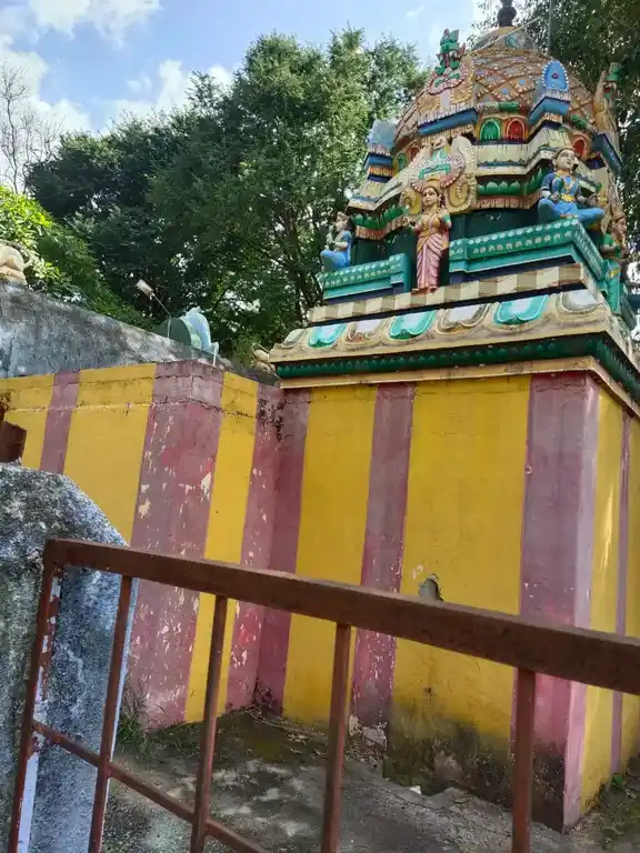 Arulmigu Selliyamman Temple, Periamuthur 2 - 635101 அருள்மிகு செல்லியம்மன் திருக்கோயில், கே.ஆர்.பி. டேம், பெரியமுத்தூர் - 635101, Krishnagiri - Ancient Temple Architecture and History Image 2