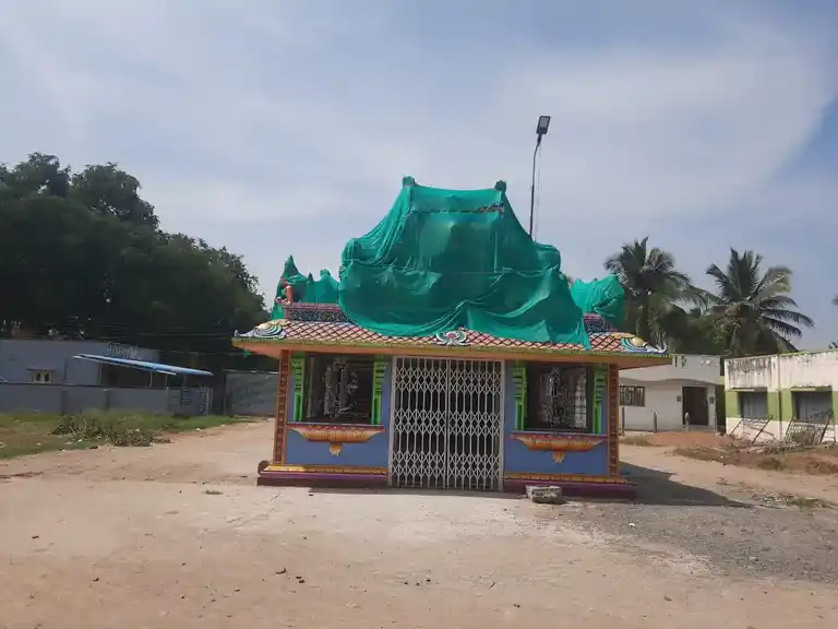 Arulmigu Selliyamman Temple, Sikarthanahalli - 636808 அருள்மிகு செல்லியம்மன் திருக்கோயில், Sikarthanahalli - 636808, Dharmapuri - Ancient Temple Architecture and History Image 3