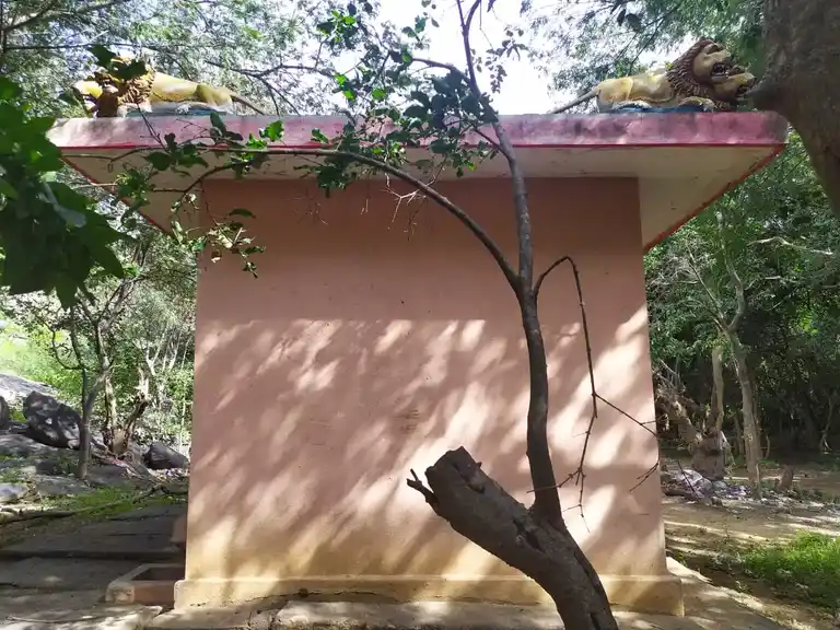 Arulmigu Selliyamman Temple, Thimmapuram - 635112 அருள்மிகு செல்லியம்மன் திருக்கோயில், திம்மாபுரம் - 635112, Krishnagiri - Ancient Temple Architecture and History Image 3