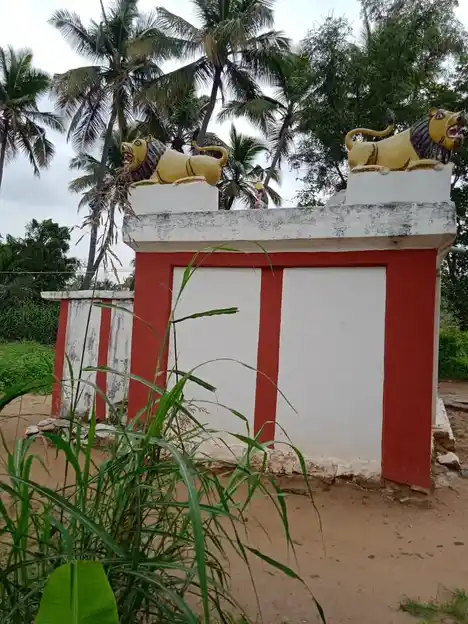 Arulmigu Selliyamman Temple, Upparahalli - 636808 அருள்மிகு செல்லியம்மன் திருக்கோயில், Upparahalli - 636808, Dharmapuri - Ancient Temple Architecture and History Image 2