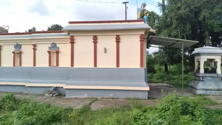 Arulmigu Selliyamman Temple, Vazhuthalambedu - 601301 அருள்மிகு செல்லியம்மன் திருக்கோயில், Vazhuthalambedu - 601301, Kancheepuram - Ancient Temple Architecture and History Image 4