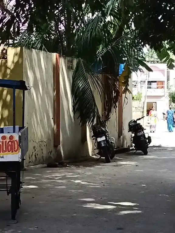 Arulmigu Selliyamman Temple, Villupuram - 605602 அருள்மிகு செல்லியம்மன் திருக்கோயில், கமலா நகர், விழுப்புரம் - 605602, Viluppuram - Ancient Temple Architecture and History Image 3