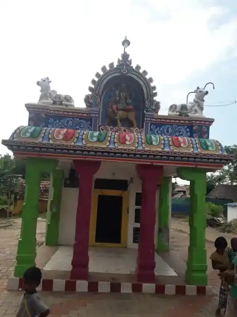 Arulmigu Selllaiammman Temple, Alagapuri - 625501 அருள்மிகு செல்லாயி அம்மன் திருக்கோயில், Alagapuri - 625501, Madurai - Ancient Temple Architecture and History Image 2