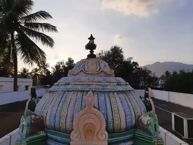 Arulmigu Selva Ganapathy, Bhuvaneswari Amman Temple, Navoor Privu, Vadavalli - 641041 அருள்மிகு செல்வகணபதி, புவனேஸ்வரியம்மன் திருக்கோயில், நாவூர் பிரிவு, வடவள்ளி - 641041, Coimbatore - Ancient Temple Architecture and History Image 3