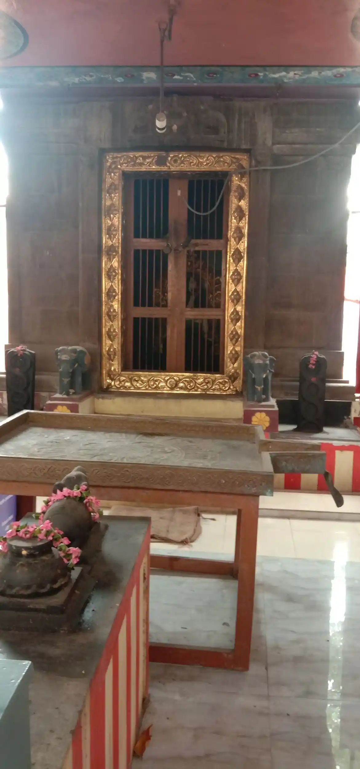 Arulmigu Selva Vinayagar And Ramakrishna Bajanai Madam, Poomarket, Tirupur - 641601 அருள்மிகு செல்வ விநாயகர் மற்றும் இராமகிருஷ்ண சன்மார்க்க பஜனை மடம், ஈஸ்வரன் கோயில், Poomarket, Tirupur - 641601, Tiruppur - Ancient Temple Architecture and History Image 5