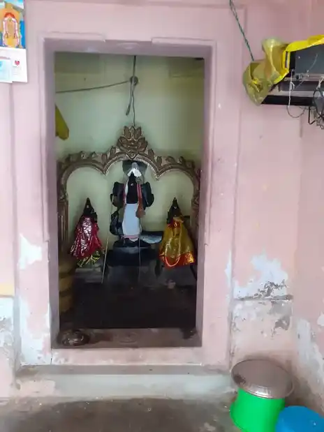 Arulmigu Selvakumaran Temple, Thelichathanallur - 623707 அருள்மிகு செல்வகுமரன் ஆலயம், தெளிச்சாத்தநல்லூர் - 623707, Ramanathapuram - Ancient Temple Architecture and History Image 3