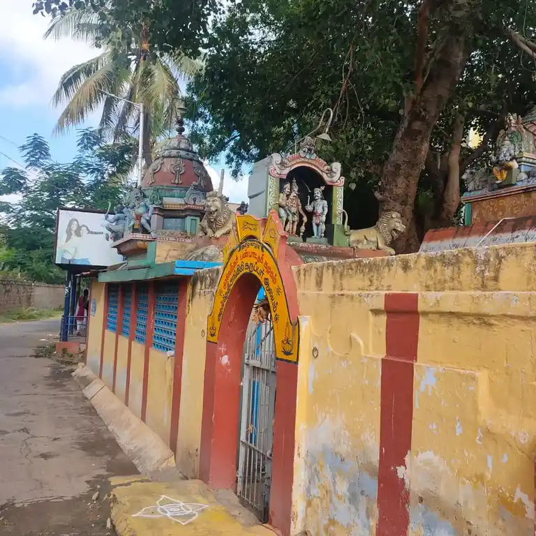 Arulmigu Selvamuthumariyamman Temple, Near Ponnmalai, Thiruchirappalli - 620004 Arulmigu Selvamuthumariyamman Temple, Near Ponnmalai, Thiruchirappalli - 620004, Thiruchirappalli - Ancient Temple Architecture and History Image 2