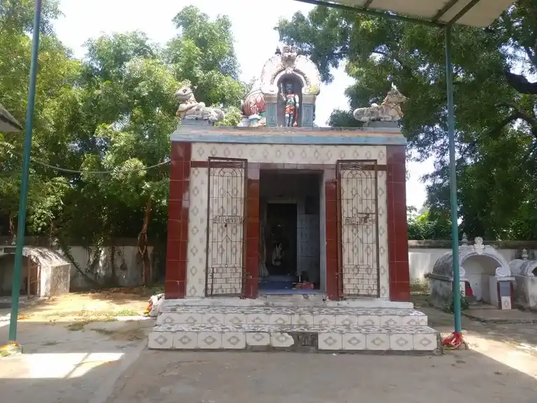 Arulmigu Selvaraya Ayyanar Vagayara Temple, Onbathuvelli - 613104 அருள்மிகு செல்வராயஅய்யனார் வகையறா திருக்கோயில், ஒன்பத்துவேலி - 613104, Thanjavur - Ancient Temple Architecture and History Image 2