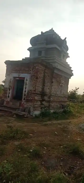 Arulmigu Selvaraya Perumal Temple, Chellapillaikuttai - 636304 அருள்மிகு செல்வராயபெருமாள் திருக்கோயில், Chellapillaikuttai - 636304, Salem - Ancient Temple Architecture and History Image 2
