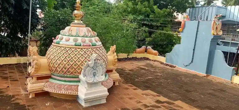 Arulmigu Selvavinayagar And Sellamakaliyamman Temple, Mathukur Therkku - 614903 Arulmigu Selvavinayagar and Sellamakaliyamman Temple, Mathukur Therkku - 614903, Thanjavur - Ancient Temple Architecture and History Image 4