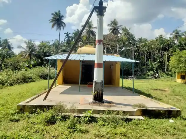Arulmigu Selvavinayagar And Sendrayaperuamal Temple, Kurichi - 636104 அருள்மிகு செல்வவிநாயகர் மற்றும் சென்றாயபெருமாள் திருக்கோயில், Kurichi - 636104, Salem - Ancient Temple Architecture and History Image 5