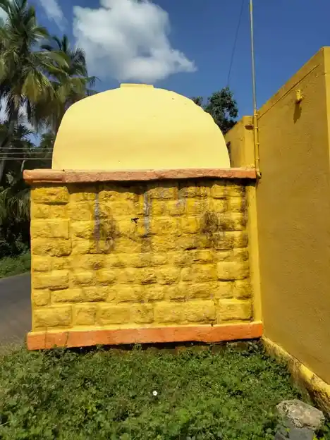 Arulmigu Selvavinayagar And Sendrayaperuamal Temple, Kurichi - 636104 அருள்மிகு செல்வவிநாயகர் மற்றும் சென்றாயபெருமாள் திருக்கோயில், Kurichi - 636104, Salem - Ancient Temple Architecture and History Image 8