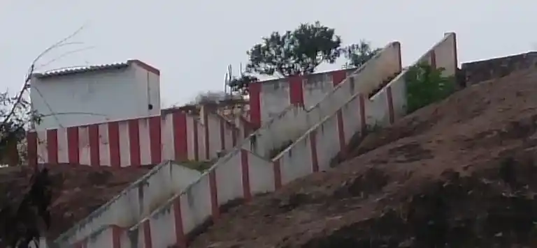 Arulmigu Selvavinayagar, Malaivelayuthaswamy Temple, Sankarapalayam - 638501 அருள்மிகு செல்வவிநாயகர், மலைவேலாயுதசுவாமி திருக்கோயில், Sankarapalayam - 638501, Erode - Ancient Temple Architecture and History Image 4